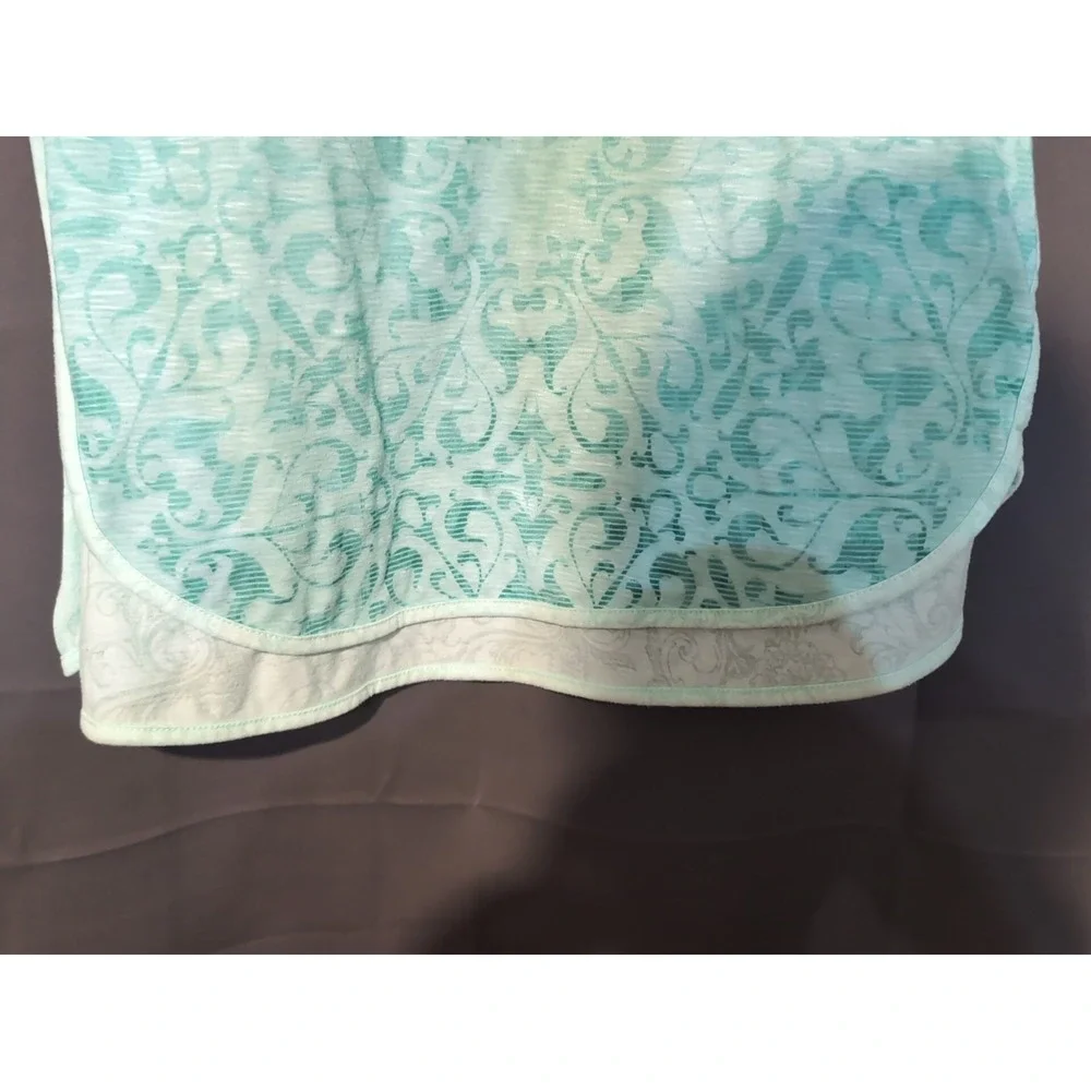 Faded Glory Opaline Green Burnout Damask Rhinestone Top, Women's XL 16-18‎
